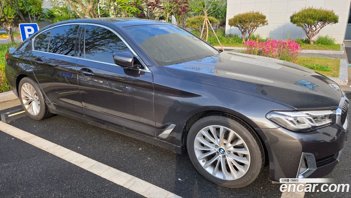 BMW 5-Series 523d xDrive, 2023