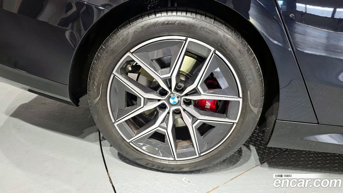 BMW 5-Series 520i Special Edition, 2025
