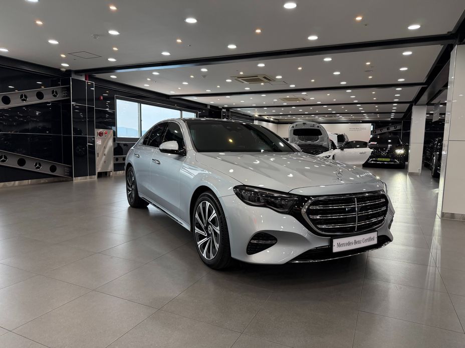 Mercedes-Benz E-Class E300 4MATIC Exclusive, 2024