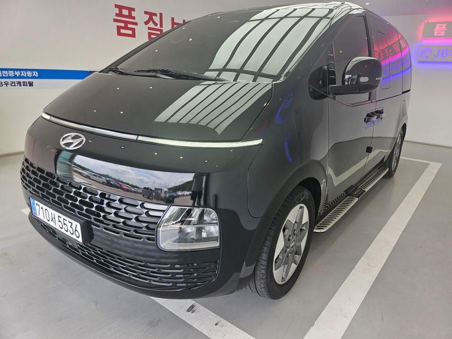 Hyundai Staria 2WD Camping Car, 2024