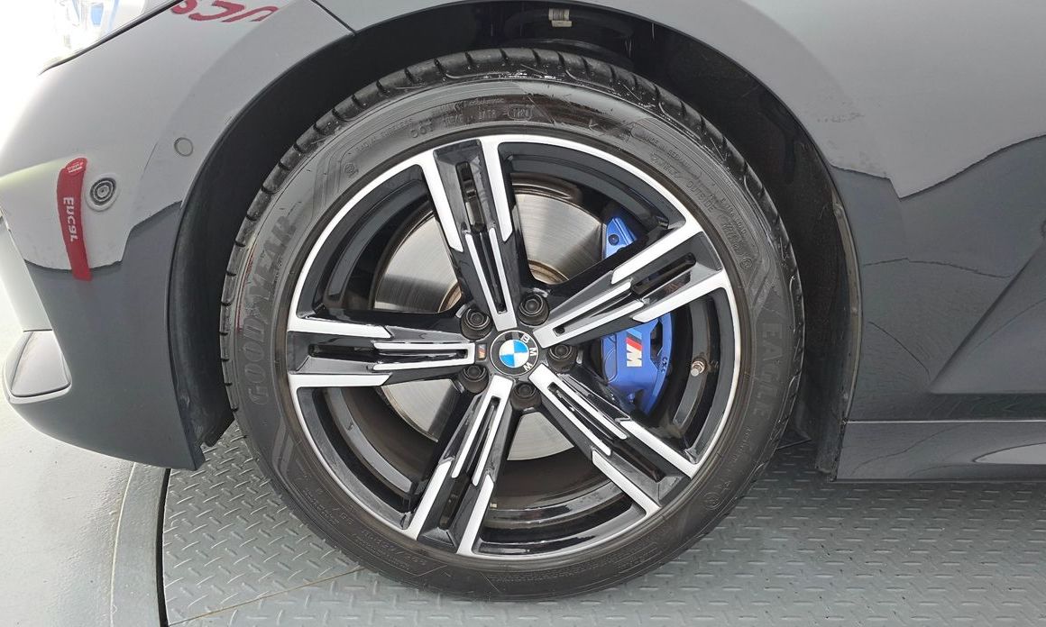 BMW 3-Series 320i M Sport, 2024