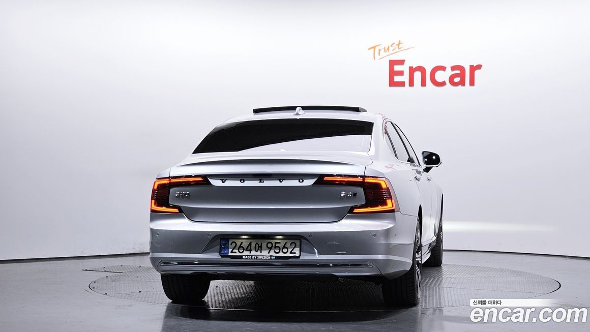 Volvo S90 B6 AWD Inscription, 2022