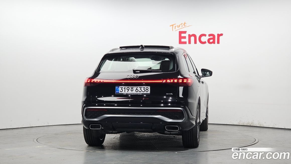 Audi Q5 40 TFSI Quattro S Line, 2025