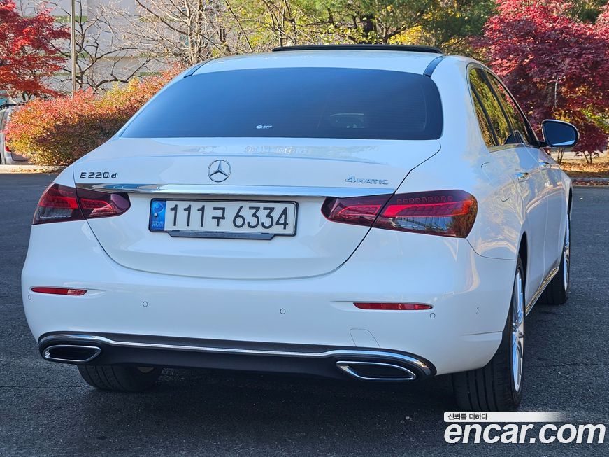 Mercedes-Benz E-Class E220d 4MATIC Exclusive, 2022