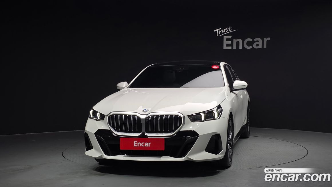 BMW 5-Series 520i M Sport, 2025