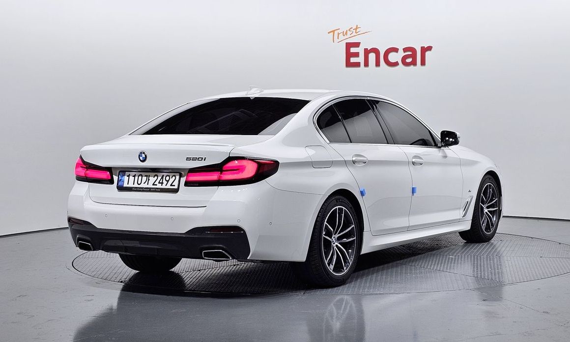 BMW 5-Series 520i M Sport, 2023