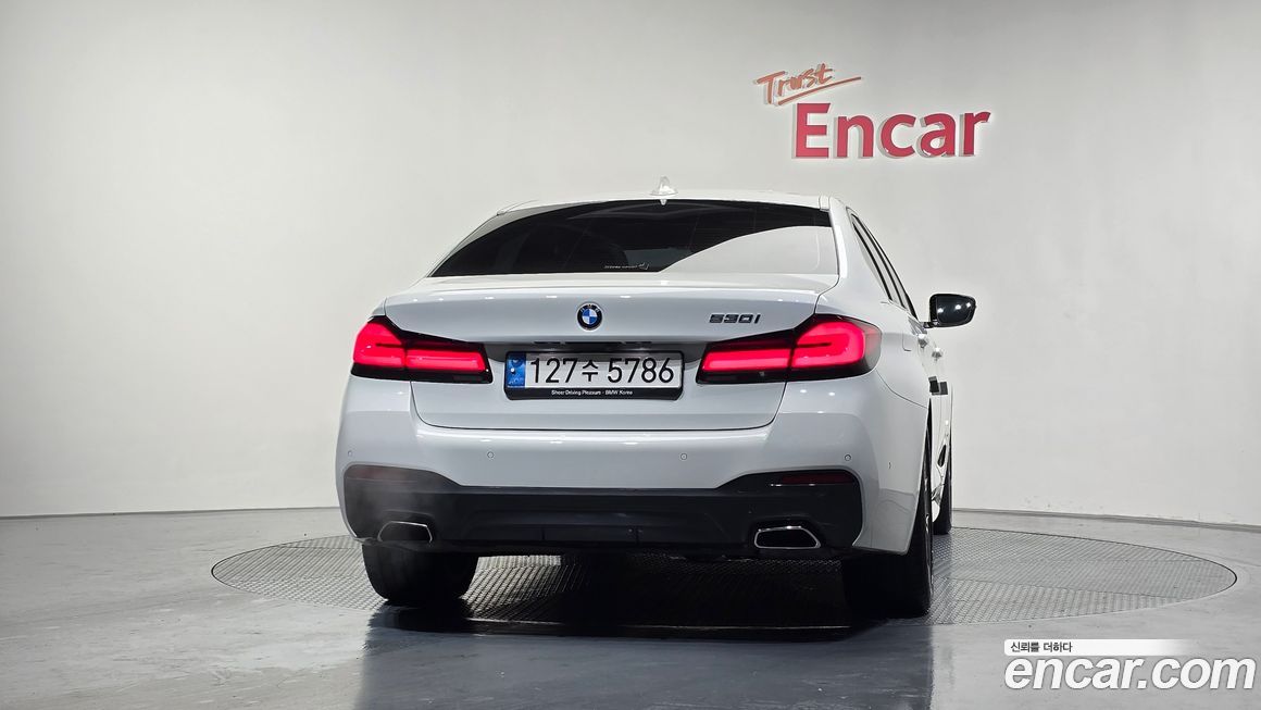 BMW 5-Series 530i M Sport Package, 2022