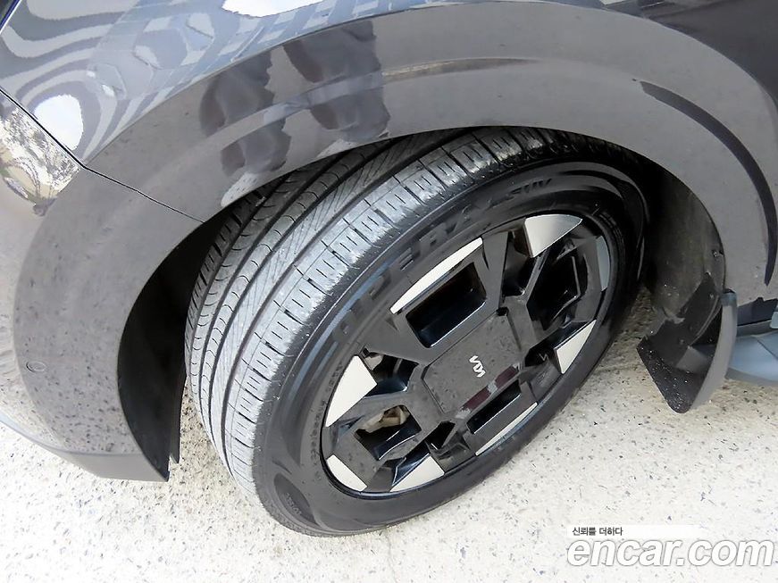 Kia Carnival 7-Seater Signature, 2024