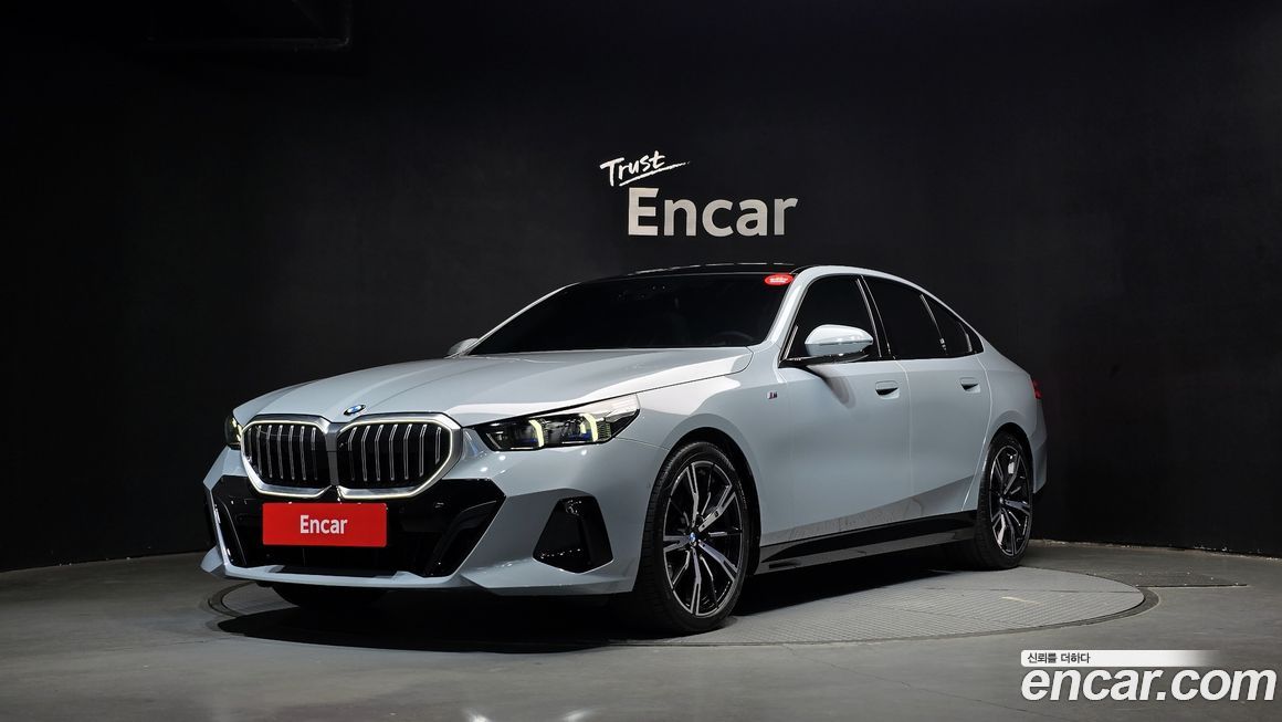 BMW 5-Series 530i xDrive M Sport, 2024