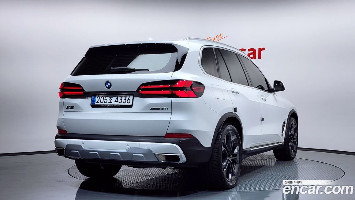 BMW X5 xDrive 40i xLine, 2024