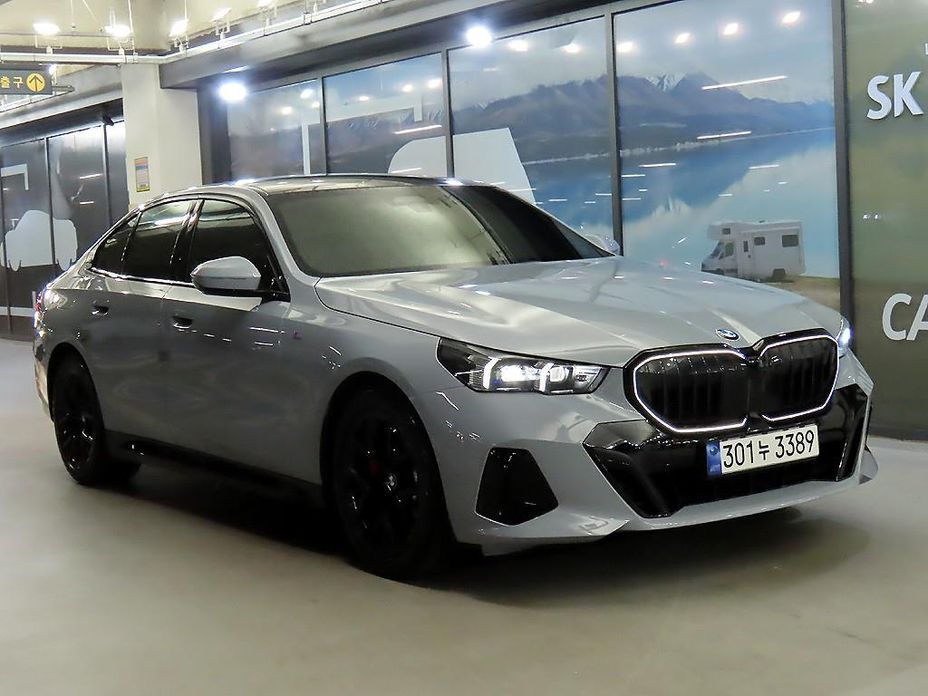 BMW 5-Series 520i Special Edition, 2025