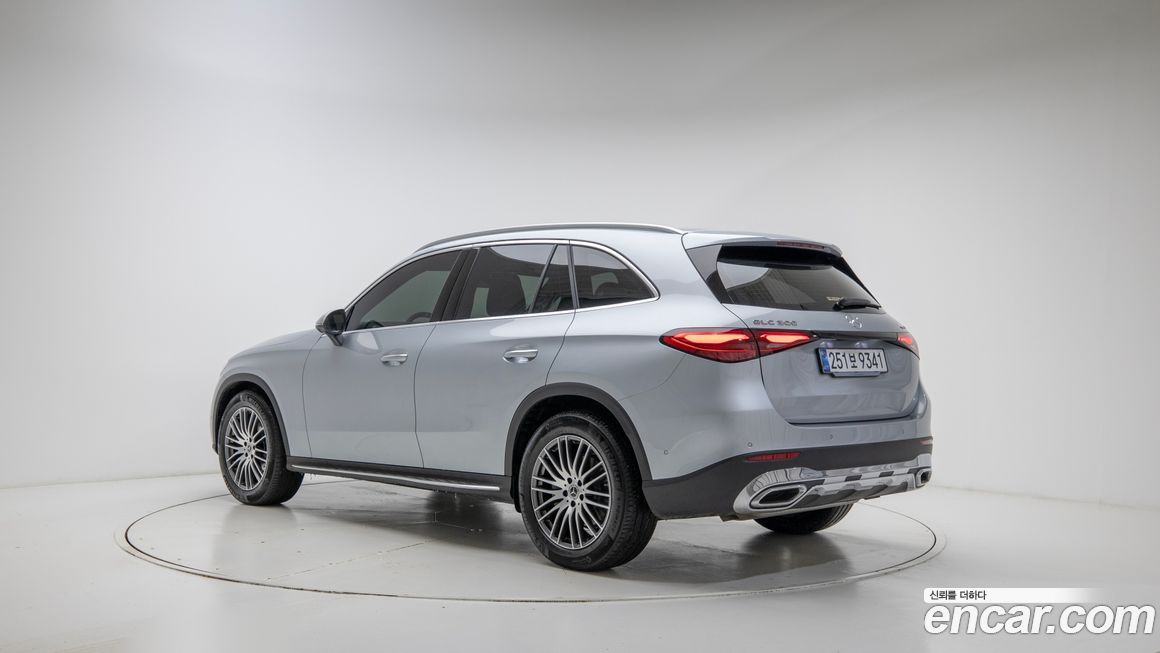 Mercedes-Benz GLC-Class GLC 300 4MATIC Avantgarde, 2025