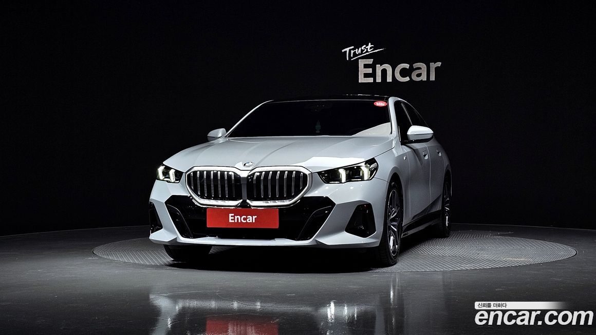 BMW 5-Series 520i M Sport, 2025