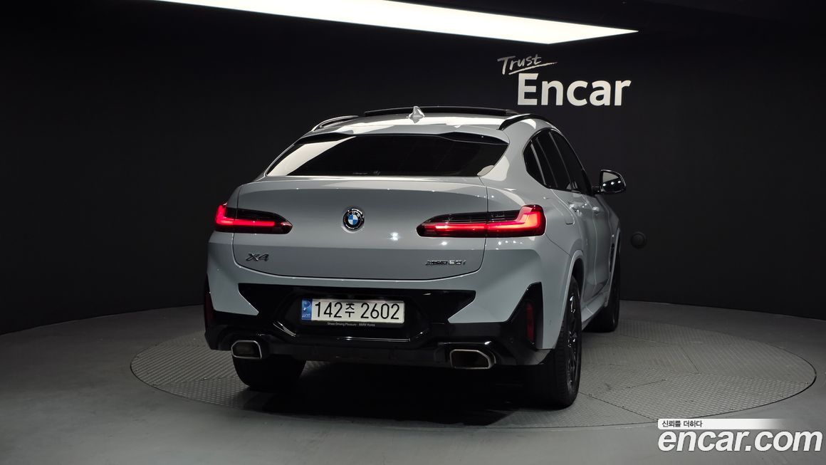 BMW X4 xDrive20i M Sport, 2022