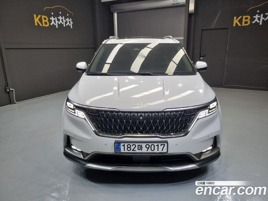 Kia Carnival 9-Seater Signature, 2023