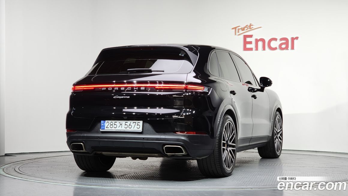 Porsche Cayenne 3.0, 2024