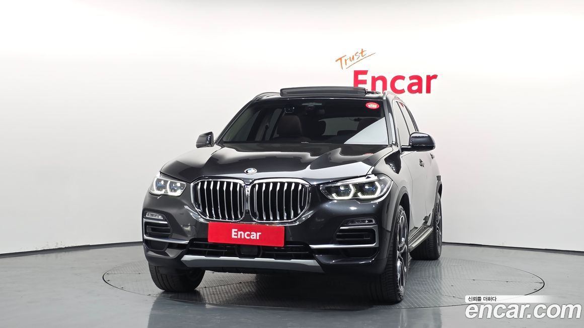 BMW X5 xDrive 40i xLine, 2021