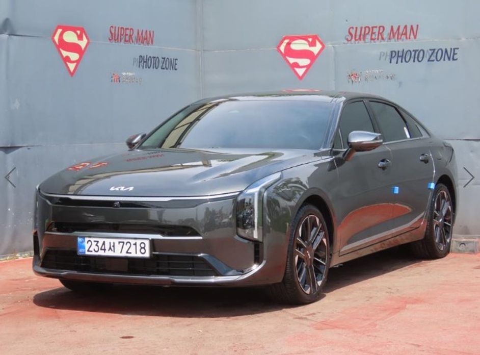 Kia K8 2.5 Gasoline 2WD, 2025