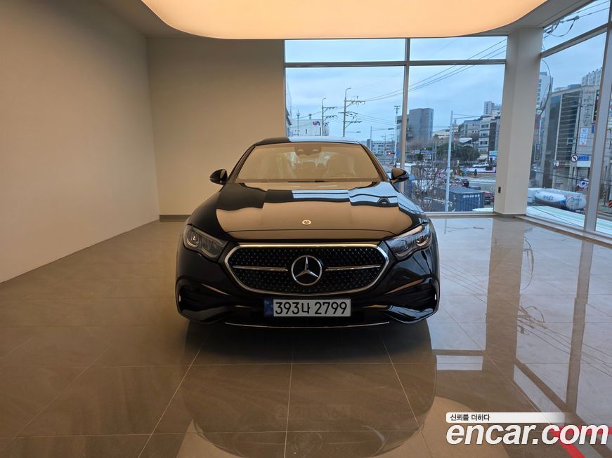 Mercedes-Benz E-Class E200 AMG Line, 2026