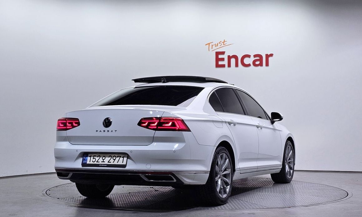 Volkswagen Passat 2.0 TDI Prestige, 2022