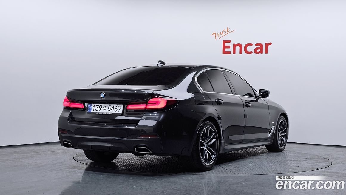 BMW 5-Series 523d M Sport, 2023