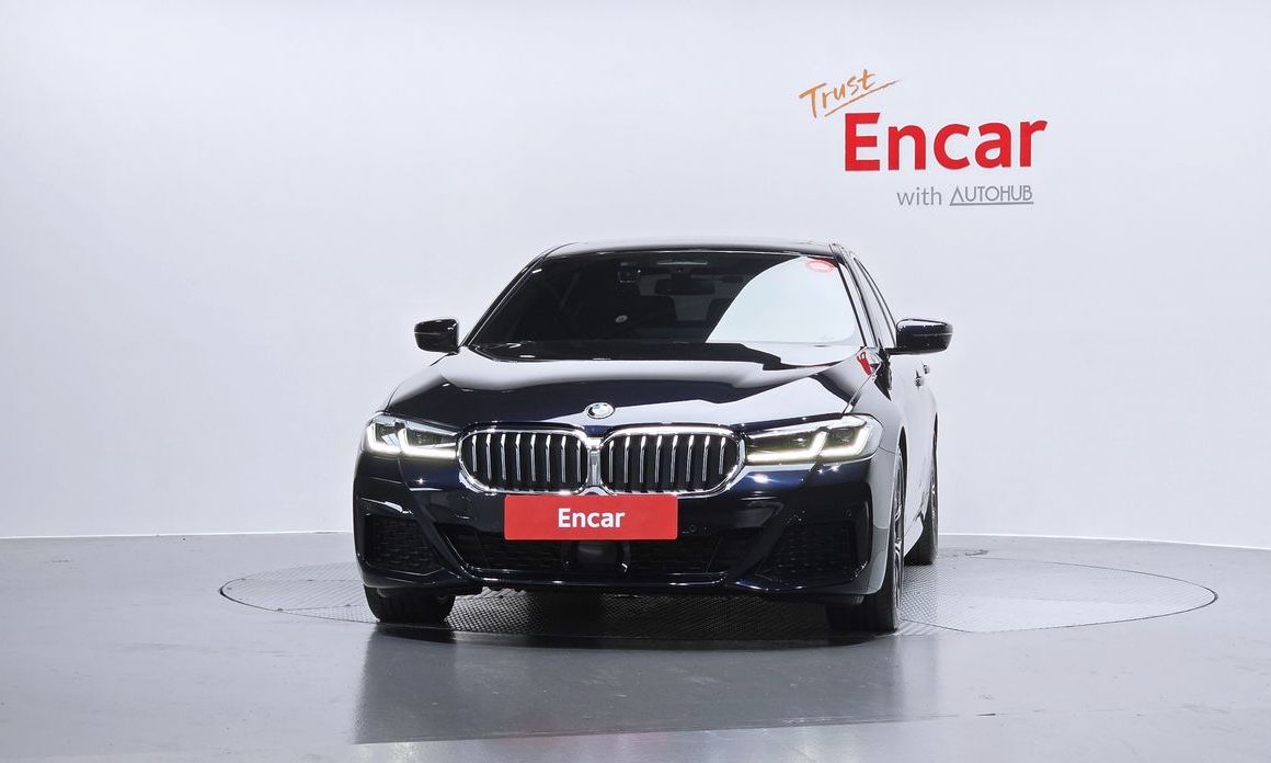 BMW 5-Series 530i xDrive M Sport Package, 2022