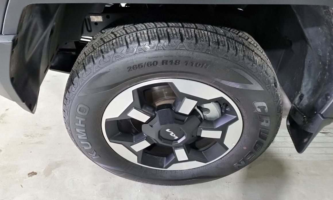 Kia Tasman 2.5T Gasoline 4WD, 2026