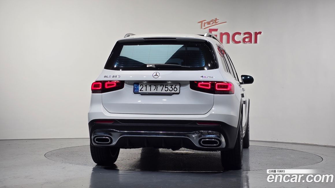 Mercedes-Benz GLB-Class GLB250 4MATIC, 2021