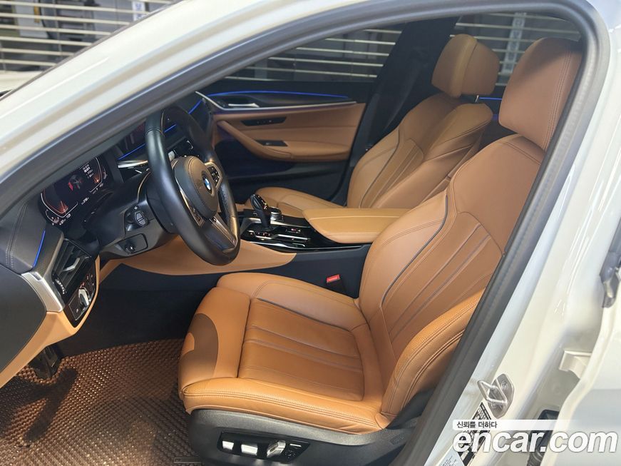 BMW 5-Series 520i M Sport, 2023