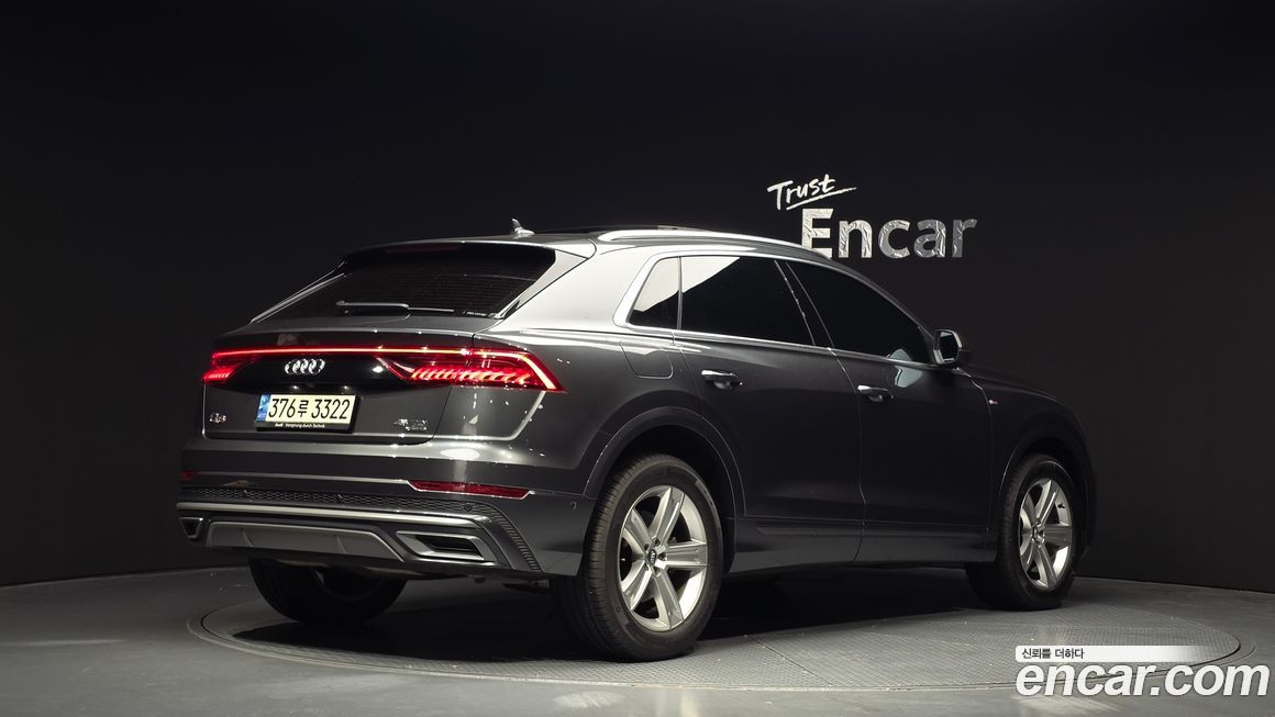 Audi Q8 45 TDI Quattro Premium, 2021