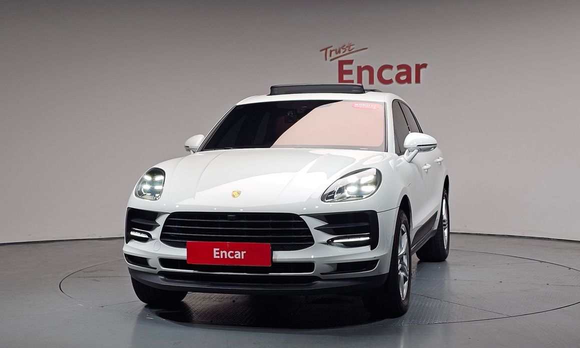 Porsche Macan 2.0, 2021