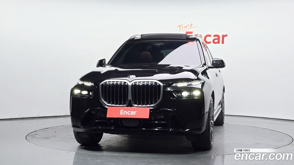 BMW X7 xDrive 40d M Sport 7 STR, 2025