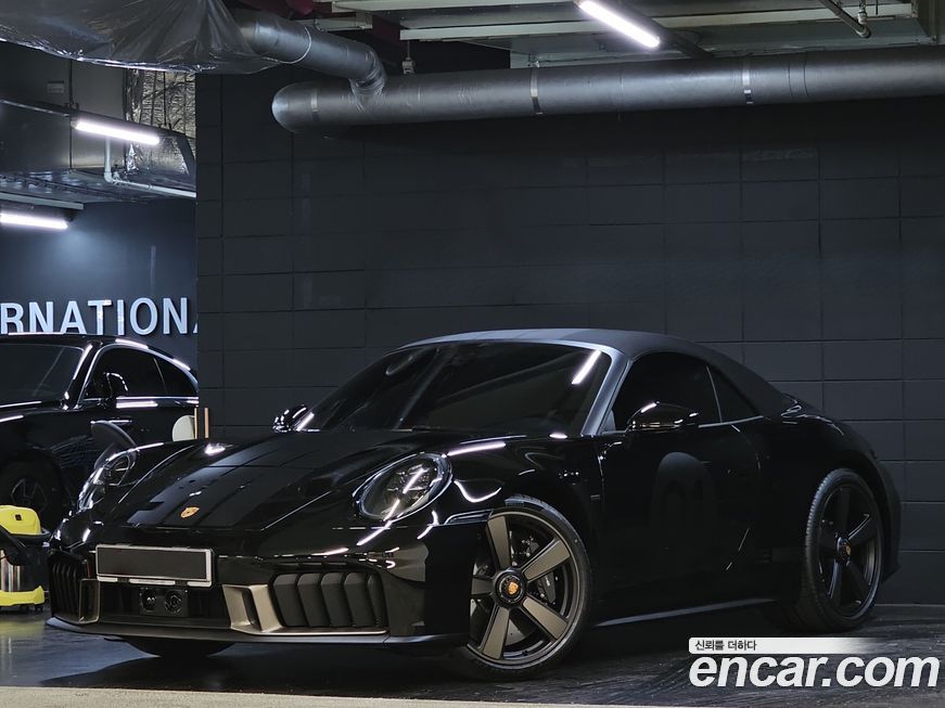 Porsche 911 Carrera GTS Cabriolet, 2026