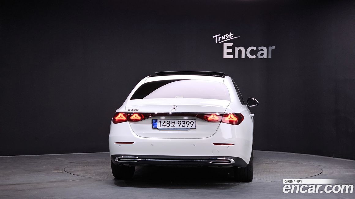Mercedes-Benz E-Class E200 Avantgarde, 2025