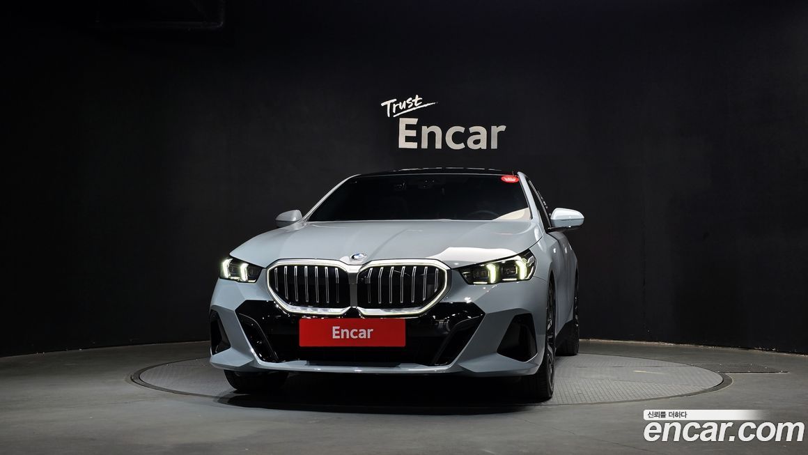 BMW 5-Series 530i xDrive M Sport, 2024