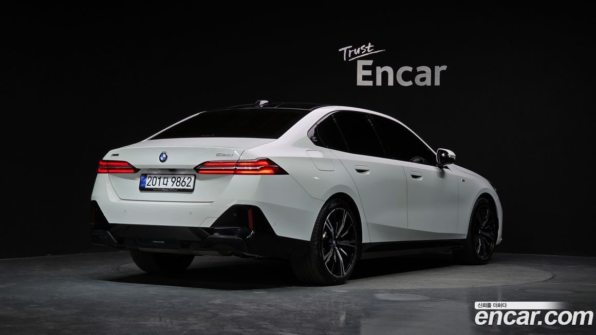 BMW 5-Series 530i xDrive M Sport, 2025