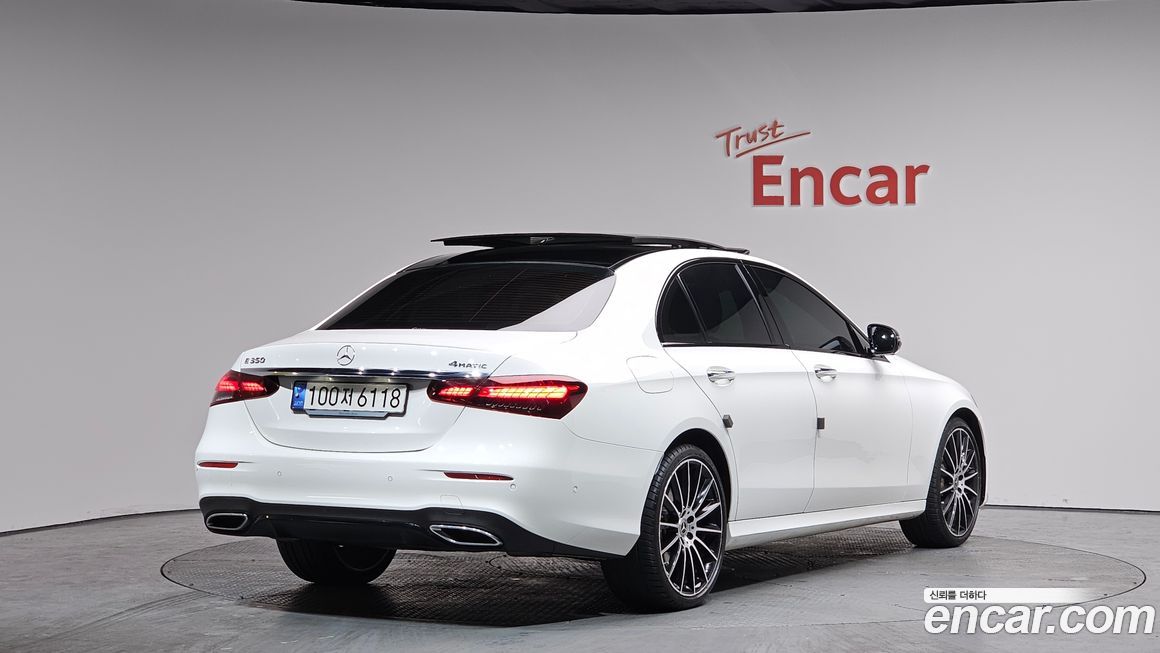 Mercedes-Benz E-Class E350 4MATIC AMG Line, 2023