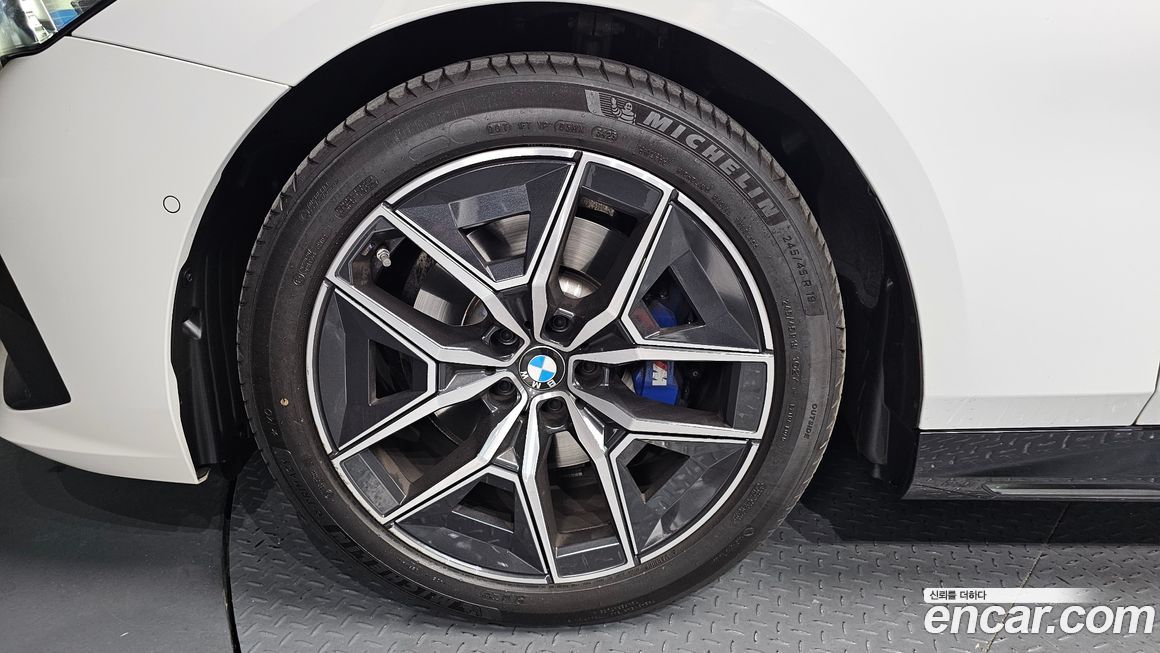 BMW 5-Series 520i M Sport, 2024