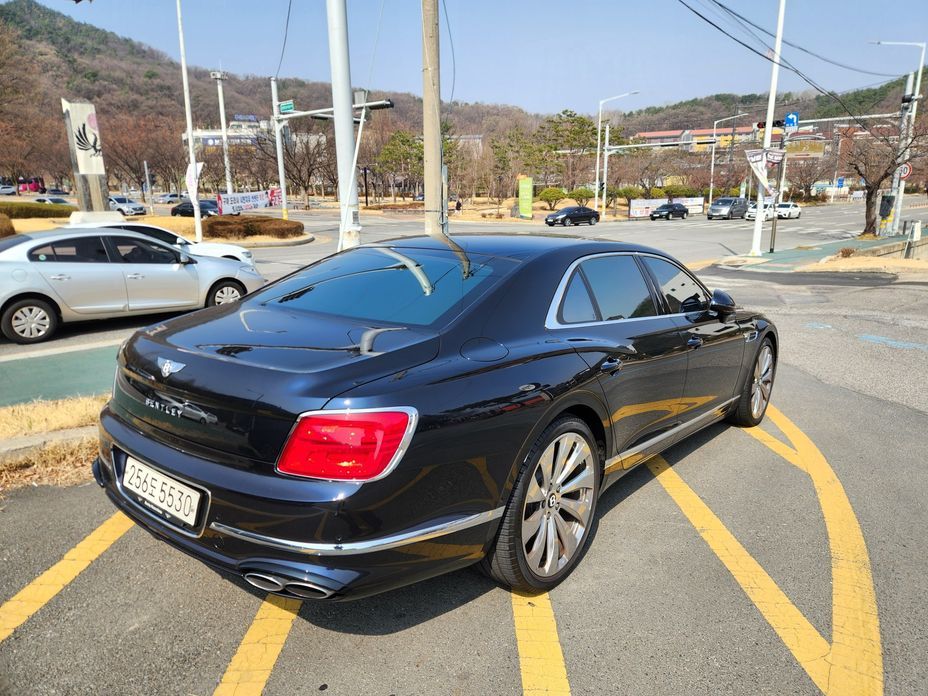 Bentley Flying Spur 4.0, 2022