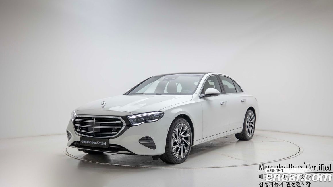 Mercedes-Benz E-Class E300 4MATIC Exclusive, 2026