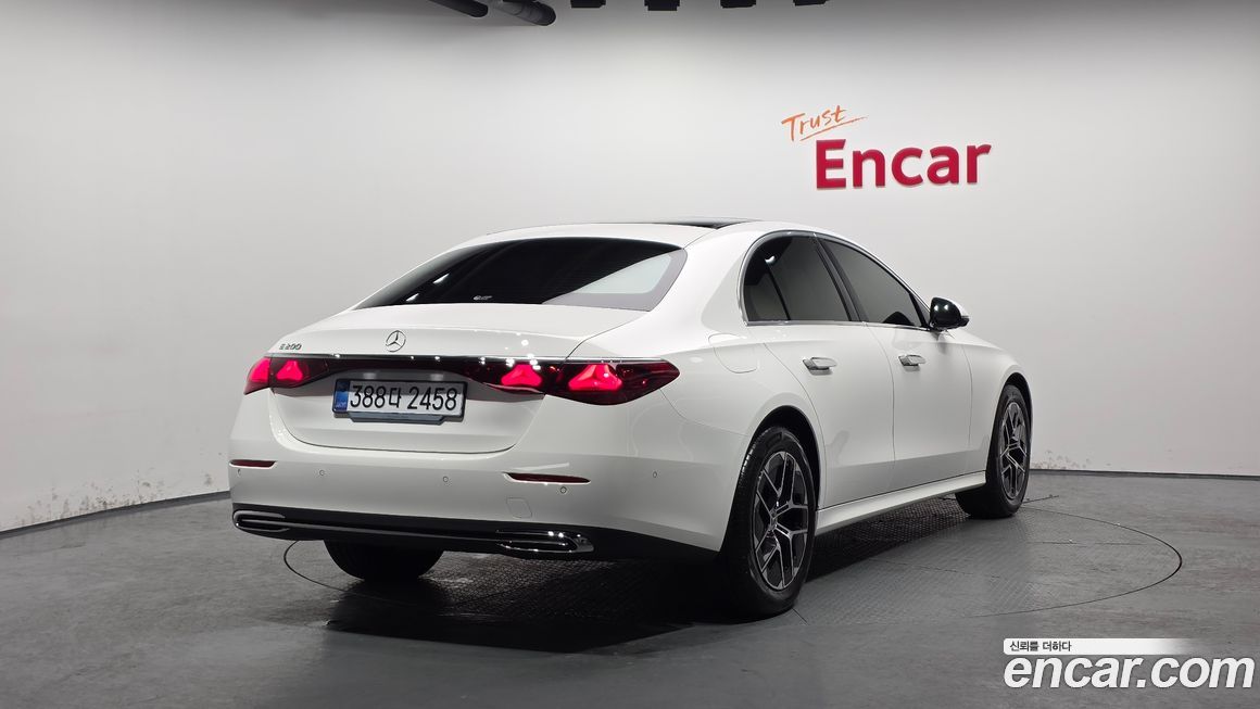 Mercedes-Benz E-Class E200 Avantgarde, 2026