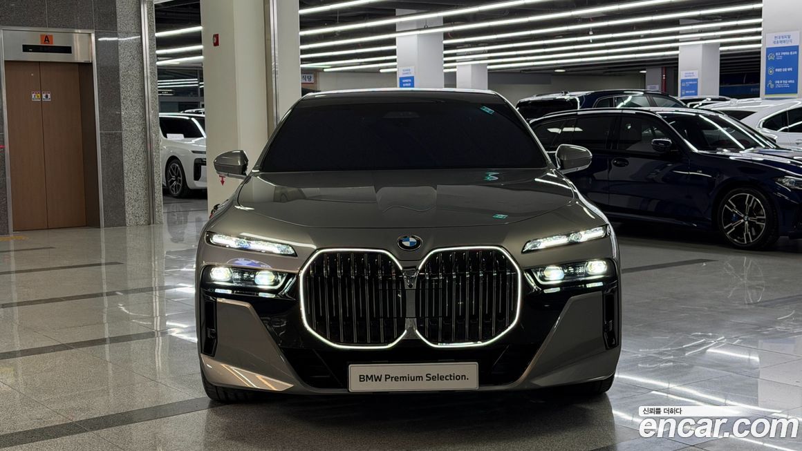 BMW 7-Series 740i xDrive M Sport, 2024