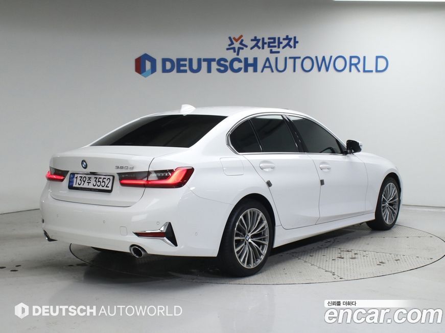 BMW 3-Series 320d Luxury, 2022