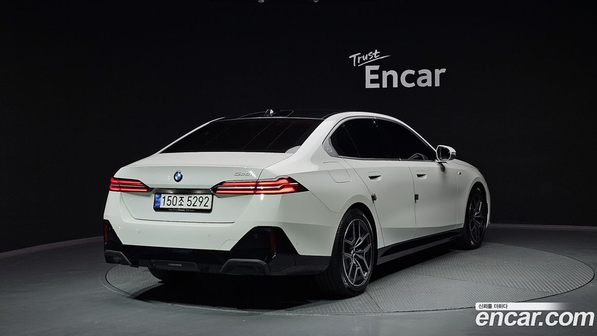 BMW 5-Series 520i M Sport, 2024