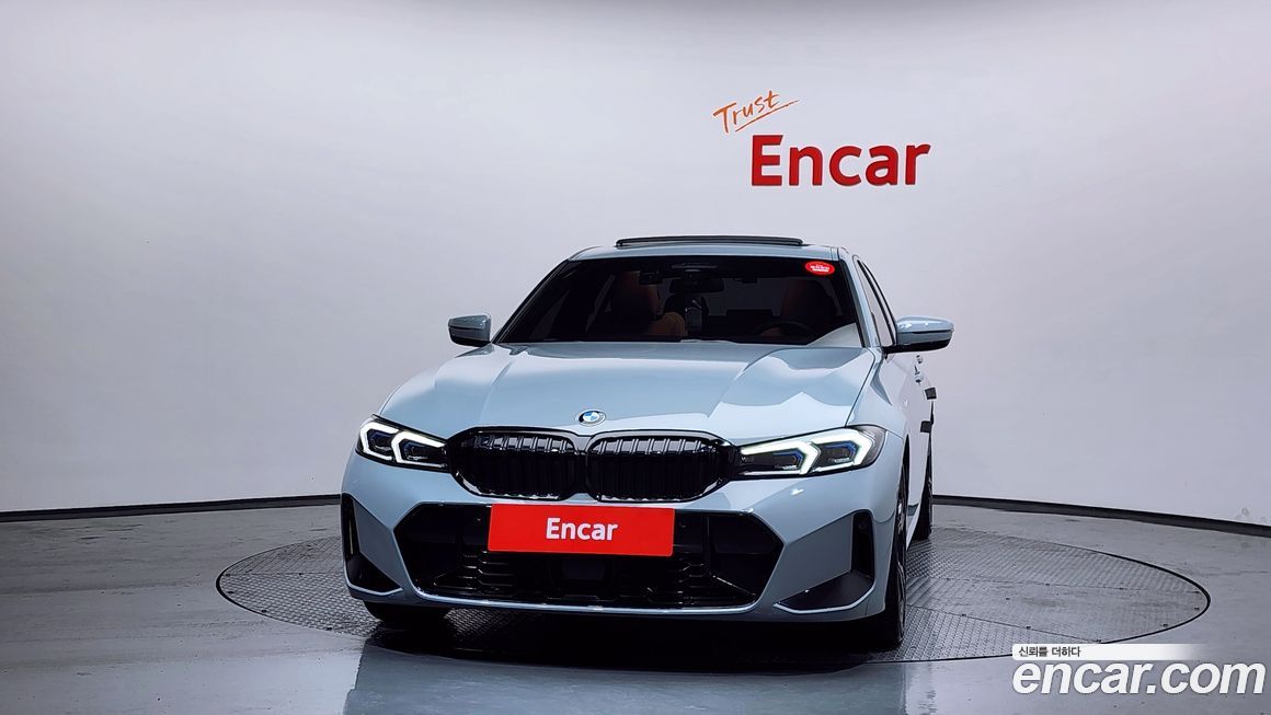 BMW 3-Series 320i M Sport, 2025