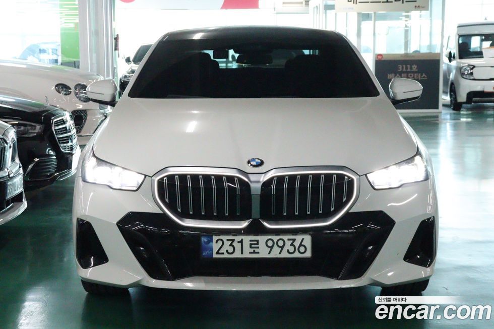 BMW 5-Series 520i M Sport, 2024