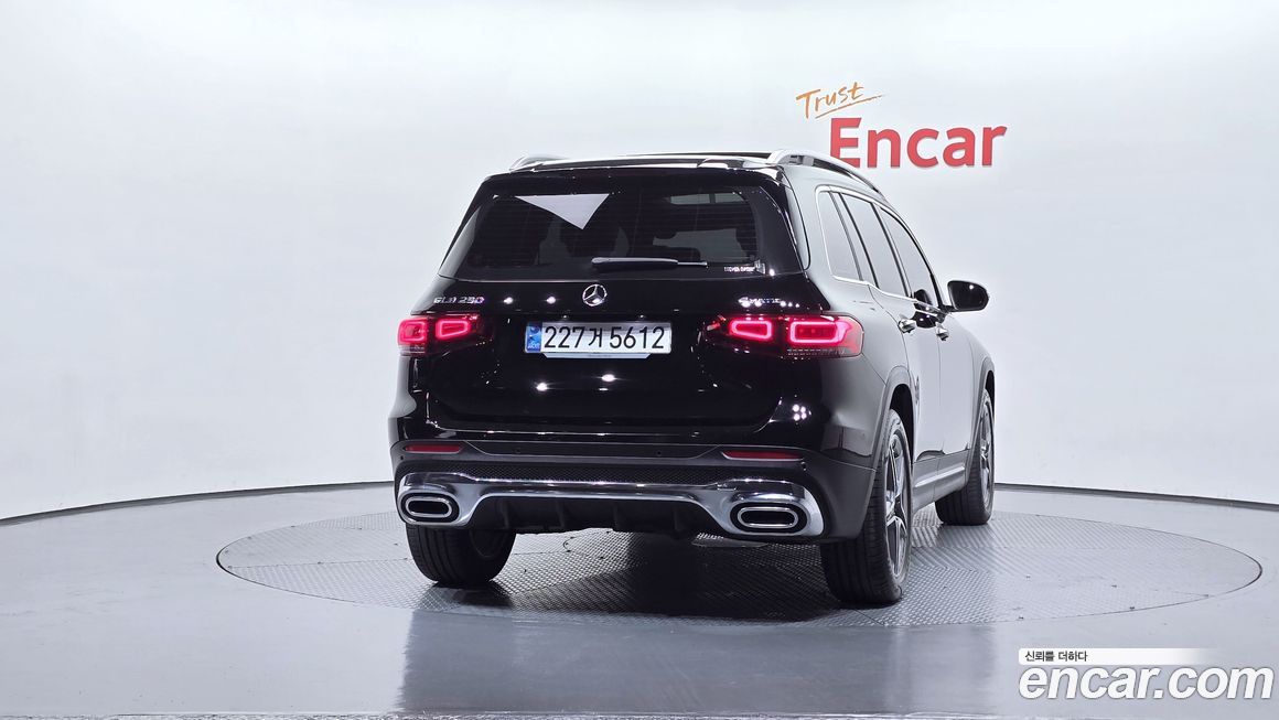 Mercedes-Benz GLB-Class GLB250 4MATIC, 2023