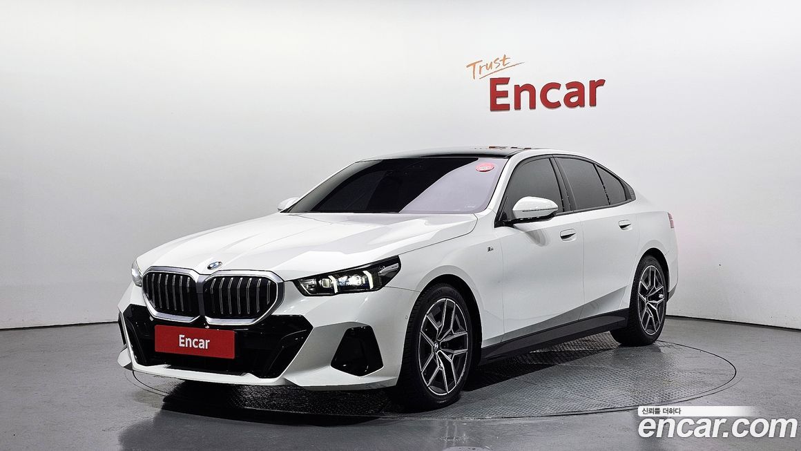 BMW 5-Series 520i M Sport, 2024