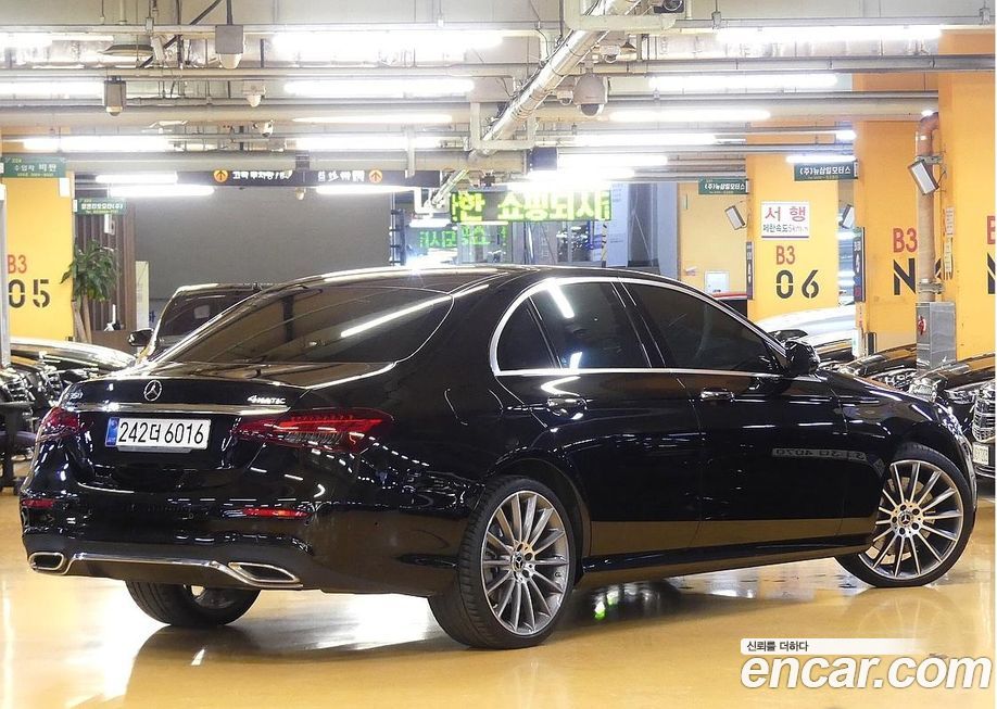 Mercedes-Benz E-Class E350 4MATIC AMG Line, 2022