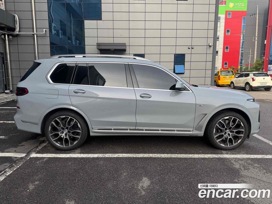 BMW X7 xDrive 40i M Sport 7STR, 2025
